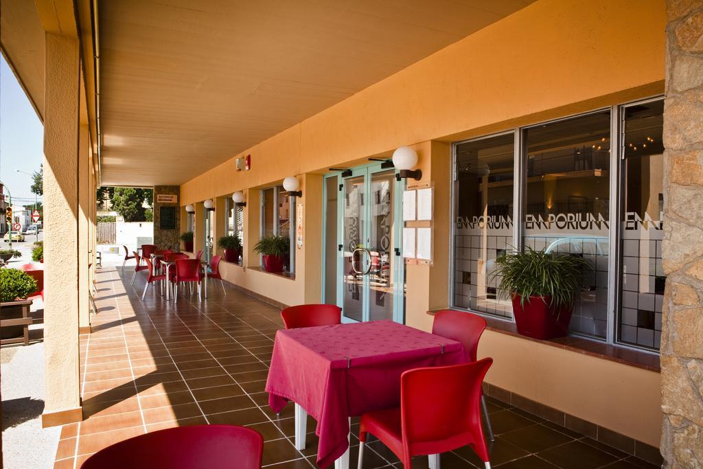 Hotel Emporium - Adults Only Castello  D'Empuries Kültér fotó